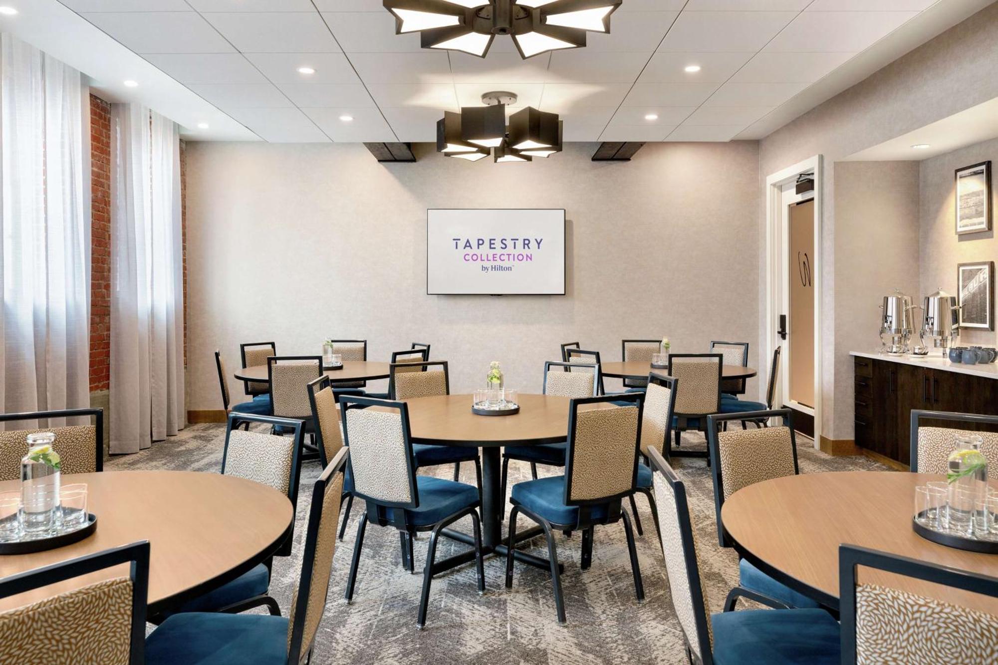 The Wilbur Lititz, Tapestry Collection By Hilton Hotel Exterior foto